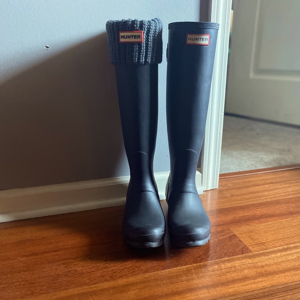 Hunter Boots - Women’s Tall Rain Boots, Black 9